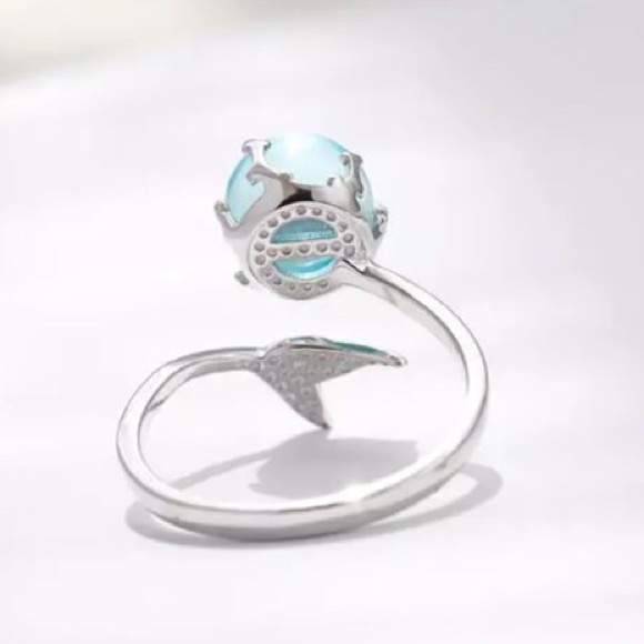 LAST ONE! Sterling Silver Mermaid Tail Bubble Ring - Picture 4 of 5